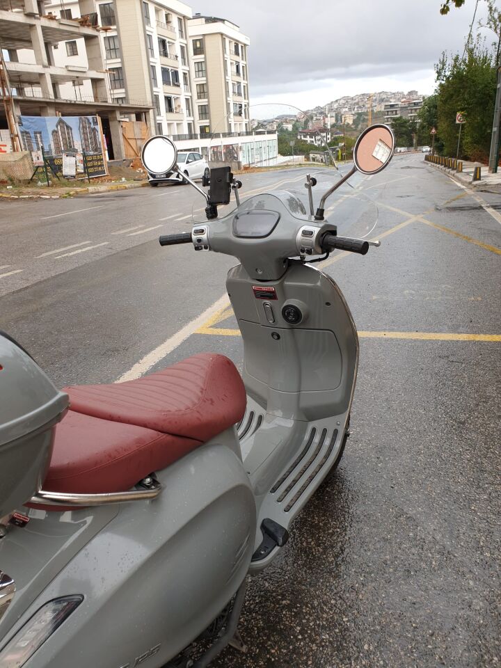 MOTOCAM RKS Pride 125 Ön Cam 2023-2026 Model 39cm Şeffaf Renkli 4mm Elcikli APARATSIZ