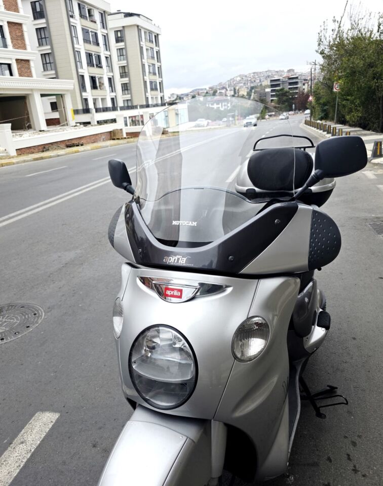 MOTOCAM Aprilia Scarabeo 500 Ön Cam 49cm 2003-2008 Model Şeffaf Renkli 4mm
