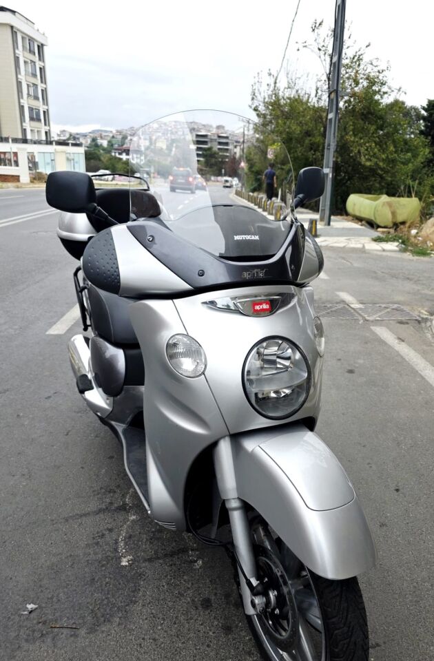 MOTOCAM Aprilia Scarabeo 500 Ön Cam 49cm 2003-2008 Model Şeffaf Renkli 4mm