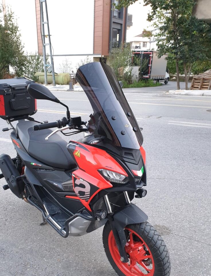 MOTOCAM Aprilia SR GT 200 Ön Cam 2021-2026 Model 58cm Siyah Renkli 4mm
