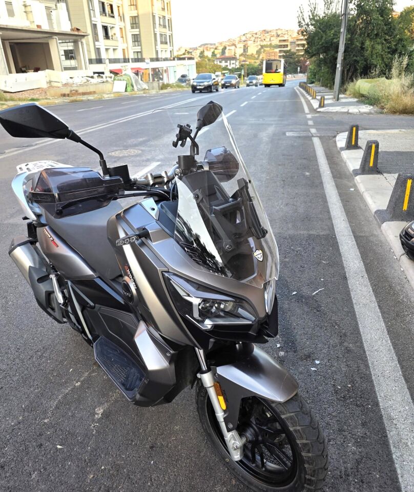 MOTOCAM RKS Reale 125 Siperlik Ön Cam 2023-2025 Model 55cm Şeffaf Renkli 4mm KISA SPOR CAM