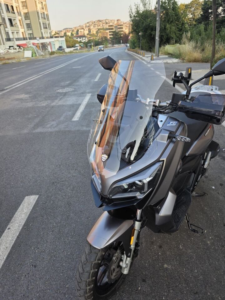 MOTOCAM RKS Reale 125 Siperlik Ön Cam 2023-2025 Model 55cm Şeffaf Renkli 4mm KISA SPOR CAM