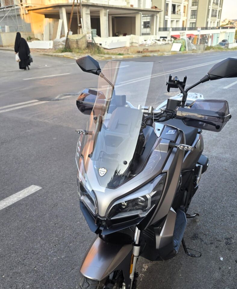 MOTOCAM RKS Reale 125 Siperlik Ön Cam 2023-2025 Model 55cm Şeffaf Renkli 4mm KISA SPOR CAM