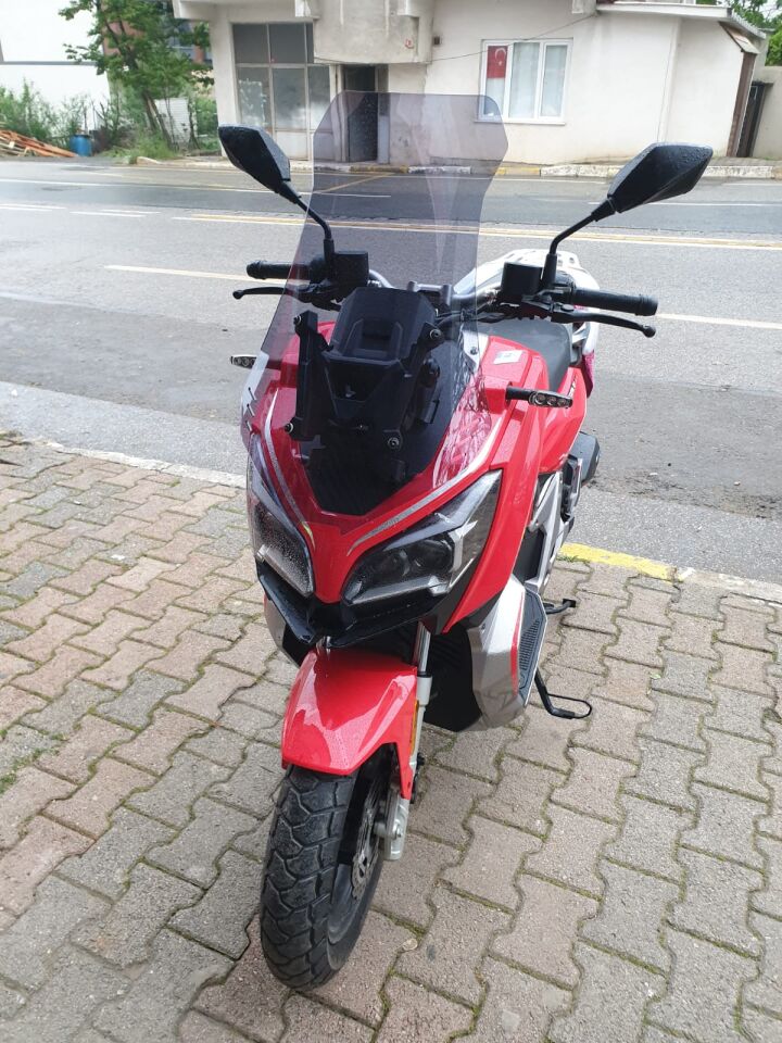 MOTOCAM RKS Reale 125 Ön Cam 2023-2026 Model 65cm Füme Renkli 4mm ORTA BOYLU