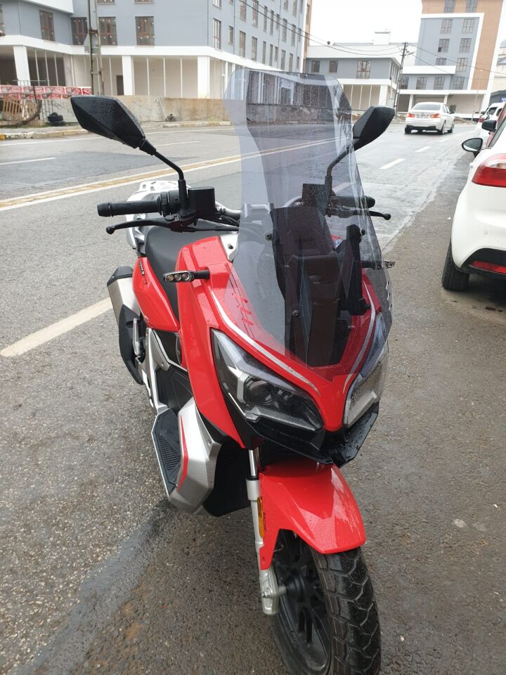 MOTOCAM RKS Reale 125 Ön Cam 2023-2026 Model 65cm Füme Renkli 4mm ORTA BOYLU