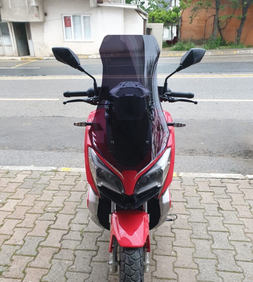 MOTOCAM RKS Reale 125 Ön Cam 2023-2026 Model 65cm Siyah Renkli 4mm ORTA BOYLU