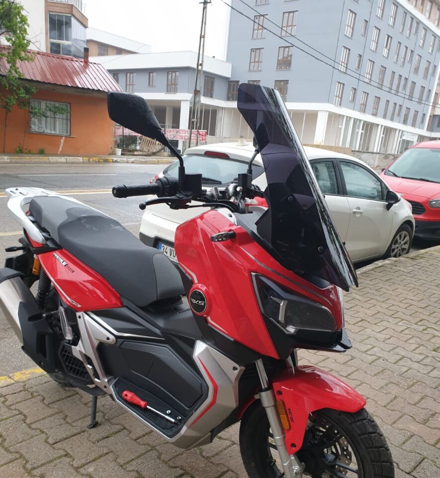 MOTOCAM RKS Reale 125 Ön Cam 2023-2026 Model 65cm Siyah Renkli 4mm ORTA BOYLU