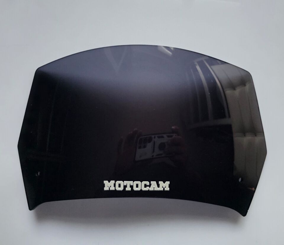 MOTOCAM Rüzgar Saptırıcı Deflektör Camı Deliksiz 32x15cm Siyah Renkli   (APARATSIZDIR)