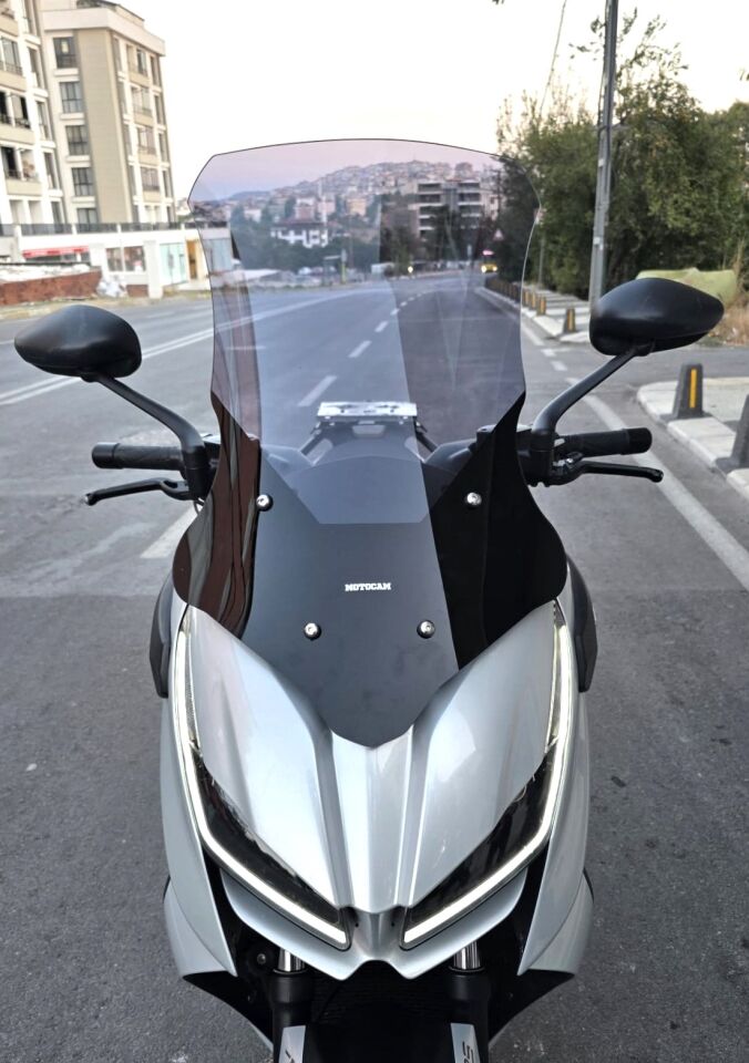 MOTOCAM RKS RZ 250 S Ön Cam 2022-2026 Model 68cm Füme Renkli 4mm UZUN