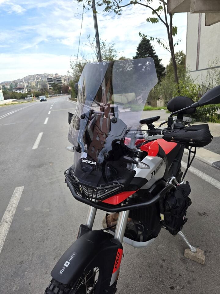 MOTOCAM Aprilia Tuareg 660 Ön Cam 2022-2026 Model 58cm Füme Renkli 4mm