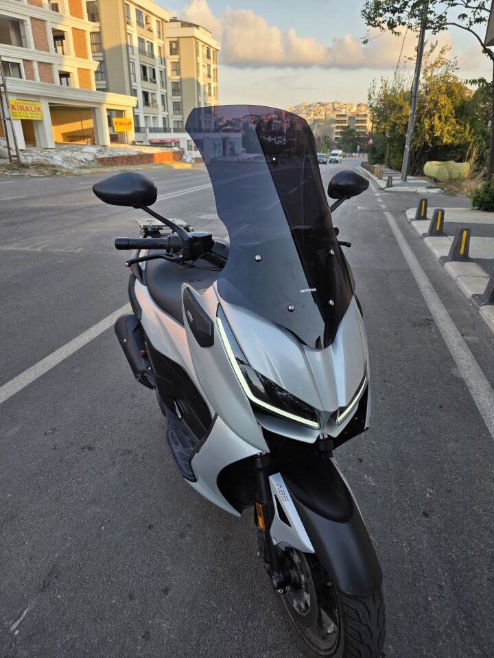 MOTOCAM RKS RZ 250 S Ön Cam 2022-2026 Model 68cm Siyah Renkli 4mm UZUN