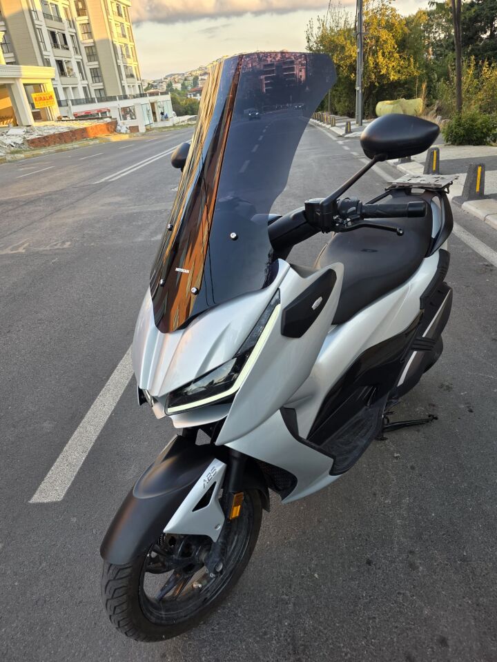 MOTOCAM RKS RZ 250 S Ön Cam 2022-2026 Model 68cm Siyah Renkli 4mm UZUN