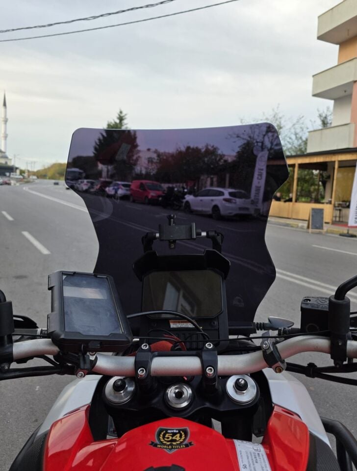 MOTOCAM Aprilia Tuareg 660 Ön Cam 2022-2026 Model 58cm Siyah Renkli 4mm