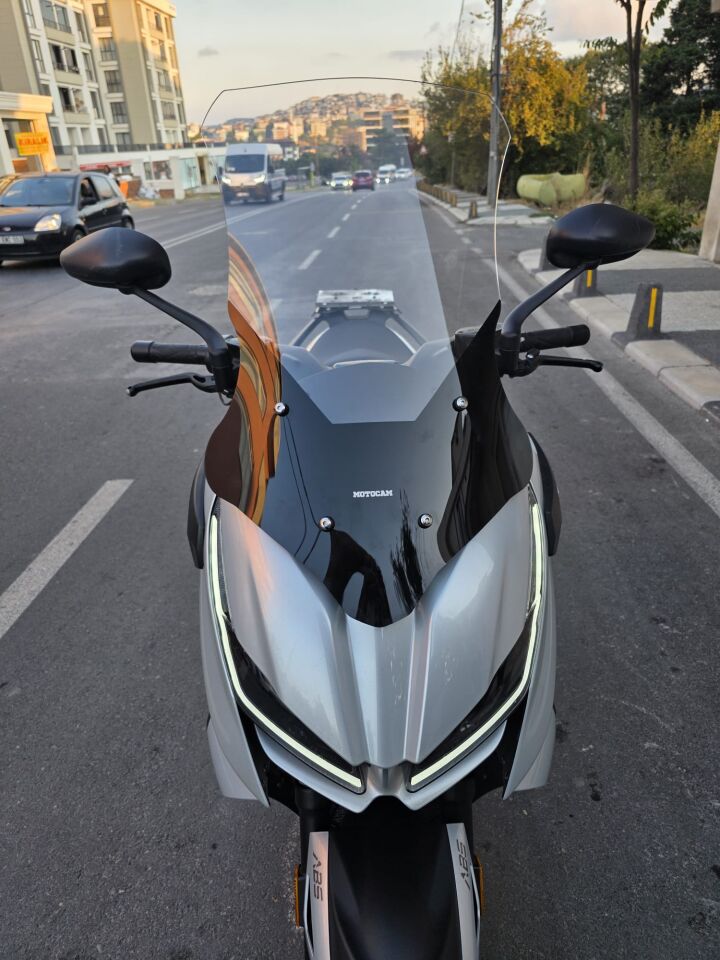 MOTOCAM RKS RZ 250 S Ön Cam 2022-2026 Model 68cm Şeffaf Renkli 4mm UZUN