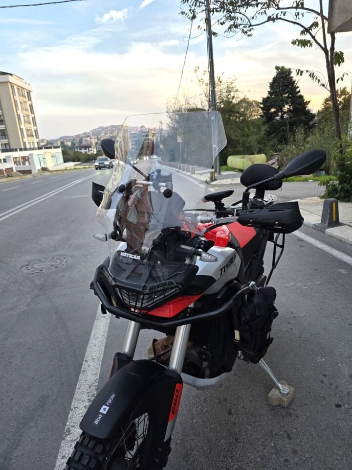 MOTOCAM Aprilia Tuareg 660 Ön Cam 2022-2026 Model 58cm Şeffaf Renkli 4mm