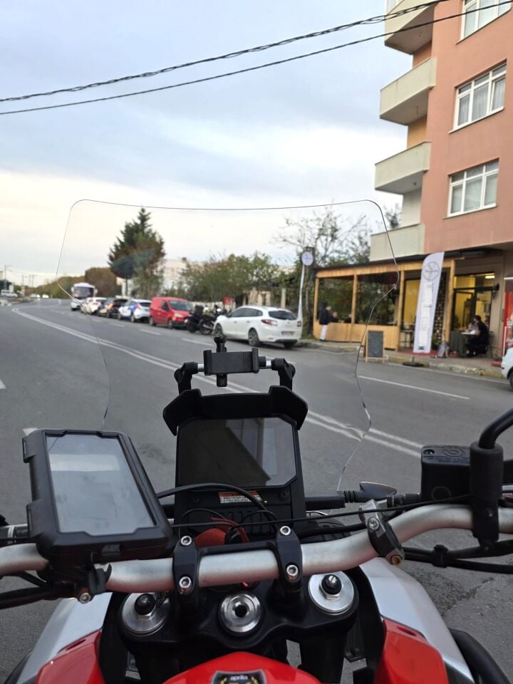 MOTOCAM Aprilia Tuareg 660 Ön Cam 2022-2026 Model 58cm Şeffaf Renkli 4mm