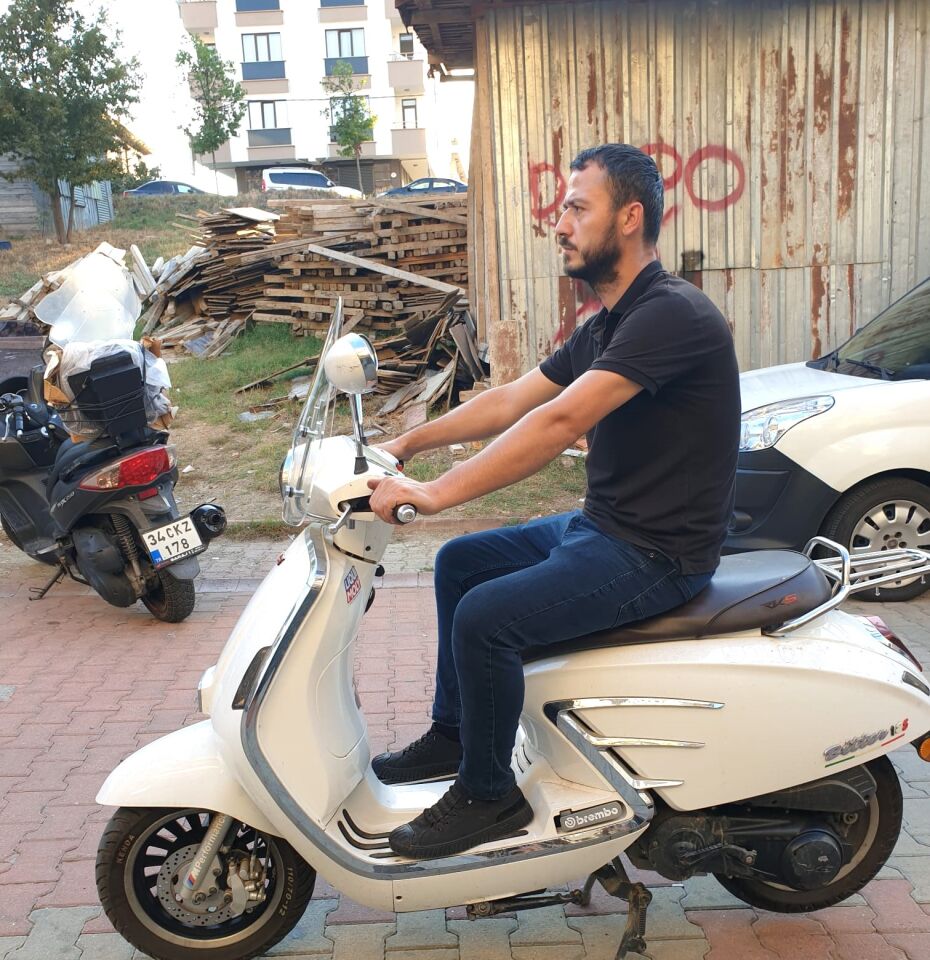 MOTOCAM RKS Bitter Ön Cam 2022-2026 Model 37cm Şeffaf Renkli 4mm APARATSIZ