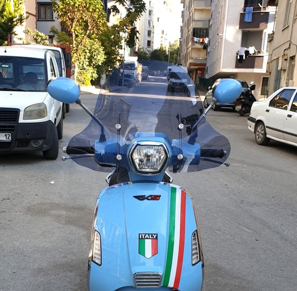 MOTOCAM RKS Bitter Ön Cam 2022-2026 Model 41cm füme Renkli 4mm Elcikli APARATSIZ