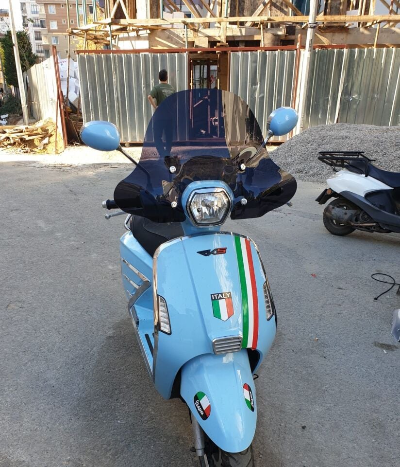 MOTOCAM RKS Bitter Ön Cam 2022-2026 Model 41cm siyah Renkli 4mm Elcikli APARATSIZ