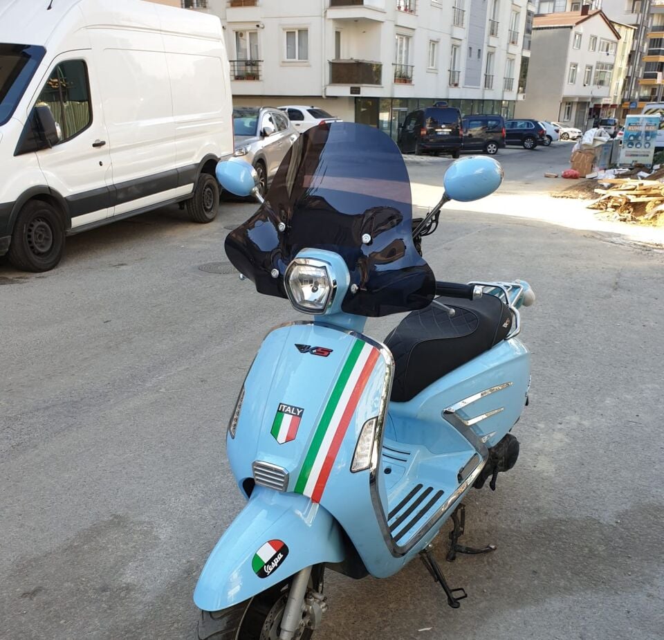 MOTOCAM RKS Bitter Ön Cam 2022-2026 Model 41cm siyah Renkli 4mm Elcikli APARATSIZ