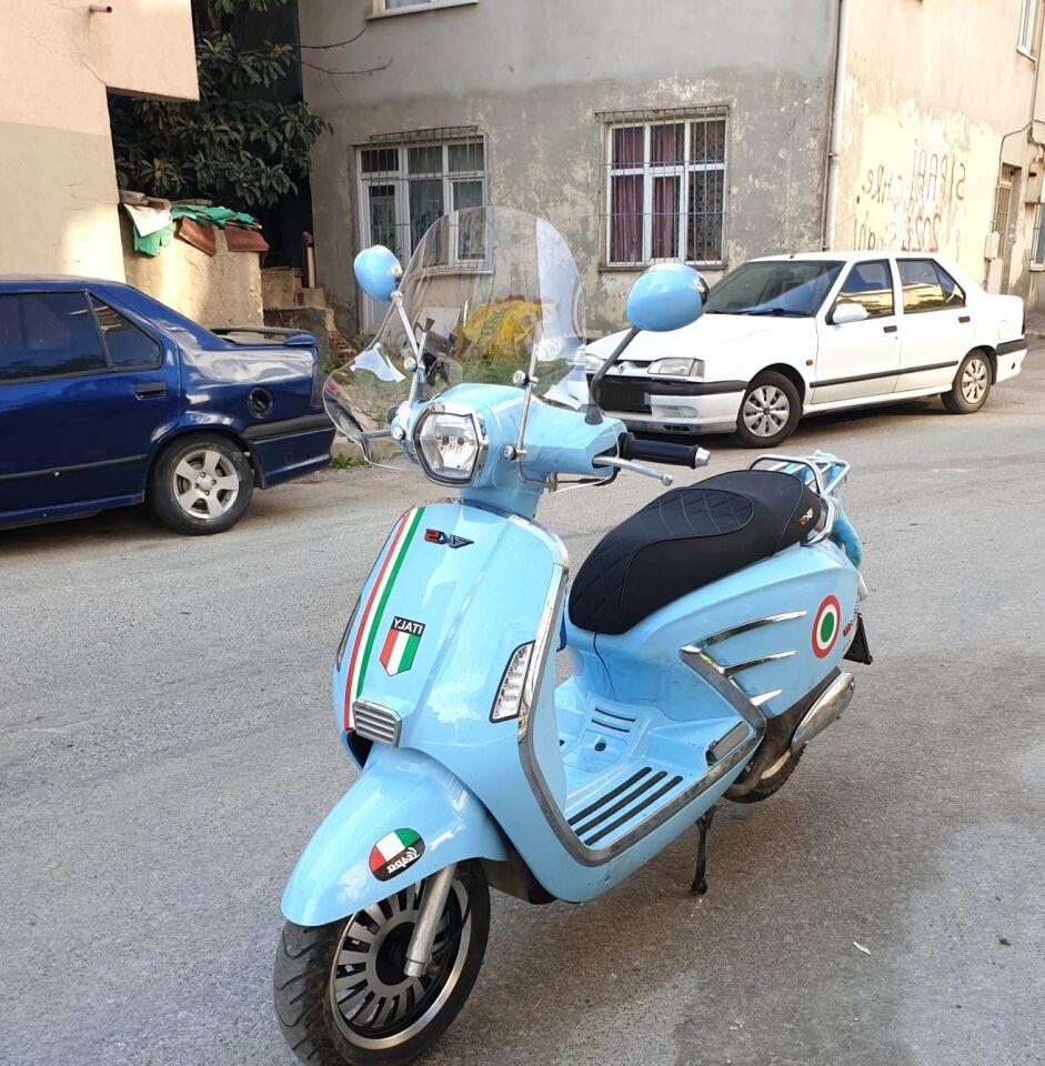 MOTOCAM RKS Bitter Ön Cam 2022-2026 Model 41cm Şeffaf Renkli 4mm Elcikli APARATSIZ