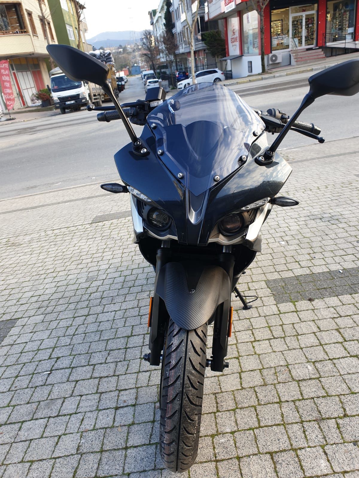 Pulsar RS 200 Ön Cam 2015 2025 Model