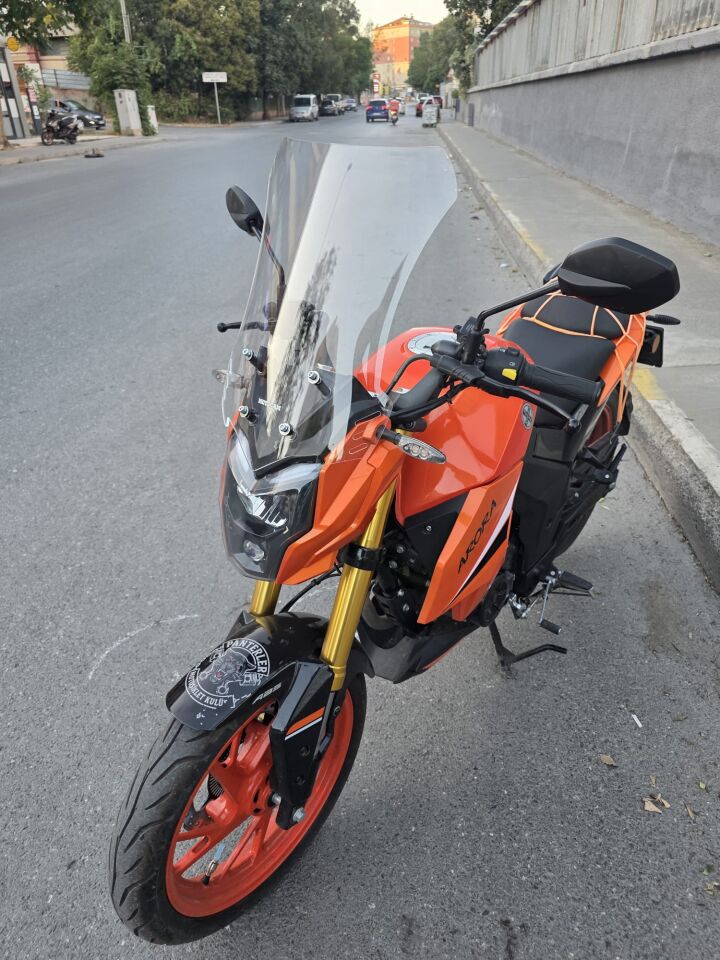 MOTOCAM Arora ARS 200 Ön Cam 2022-2026 Model 46cm Şeffaf Renkli 4mm