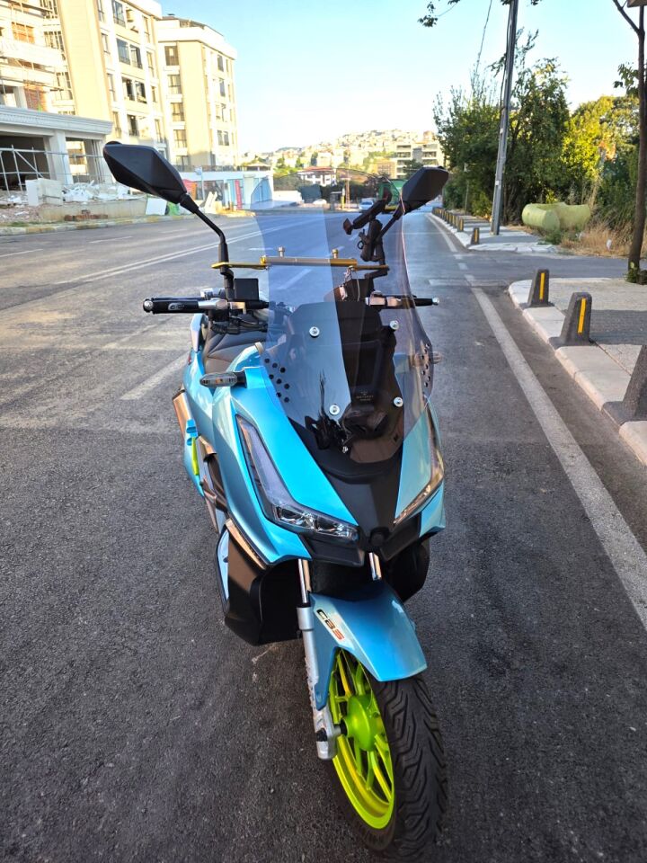 MOTOCAM Arora Beatrix 150 Ön Cam 2023-2026 Model 55cm Füme Renkli 4mm KISA