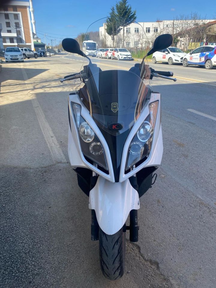 Kymco Downtown 200-300 Ön Cam 2011-2015 Model
