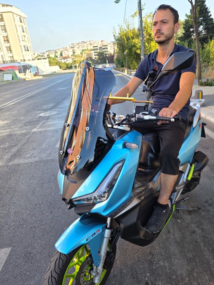 MOTOCAM Arora Beatrix 150 Ön Cam 2023-2026 Model 55cm Siyah Renkli 4mm KISA