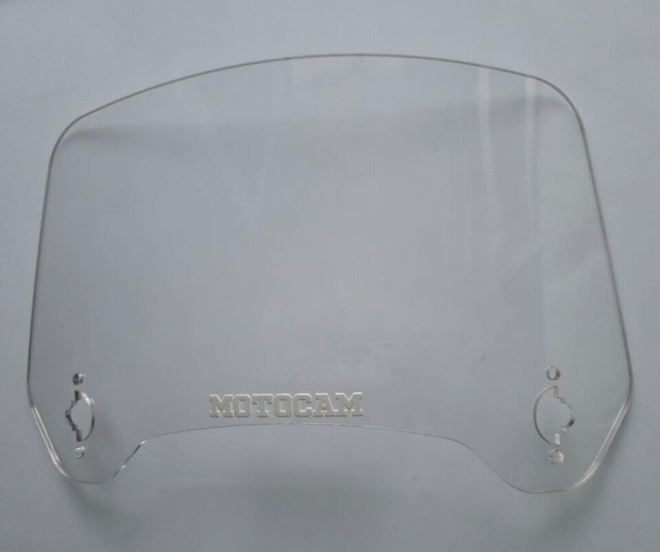 MOTOCAM Rüzgar Saptırıcı Deflektör Camı 3 Delikli 35x18cm Tırtıklı Şeffaf Renkli   (APARATSIZDIR)