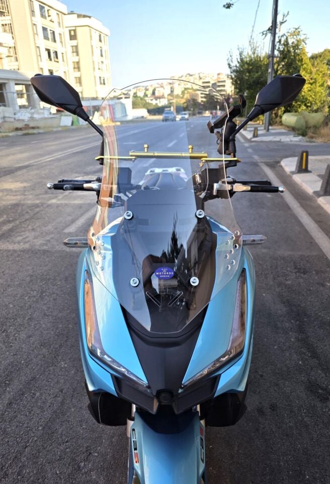 MOTOCAM Arora Beatrix 150 Ön Cam 2023-2026 Model 55cm Şeffaf Renkli 4mm KISA