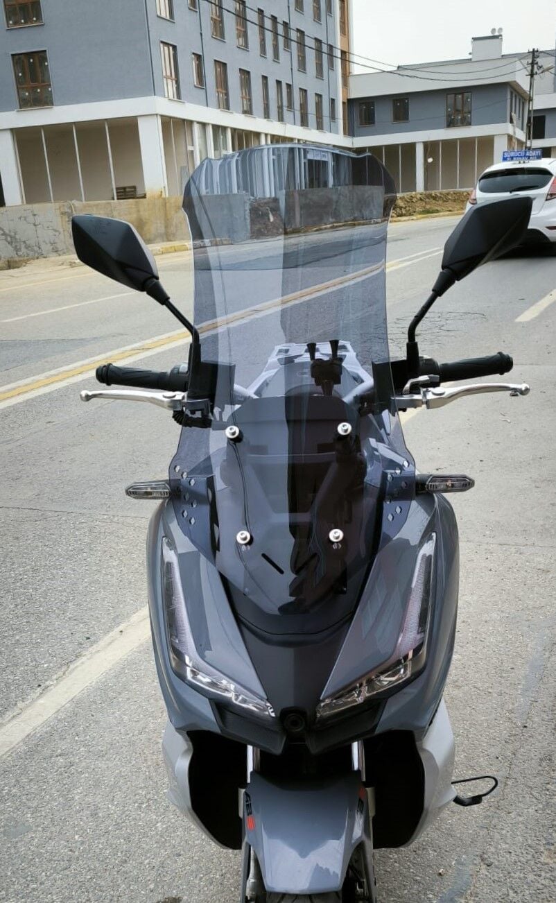MOTOCAM Arora Beatrix 150 Ön Cam 2023-2026 Model 65cm Füme Renkli 4mm ORTA BOYLU