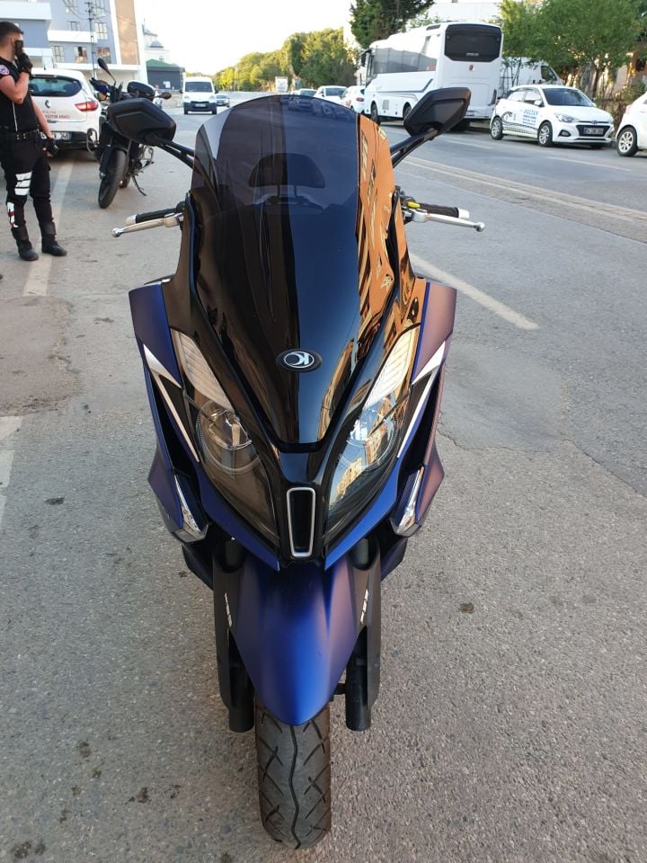 Kymco Downtown 250i Ön Cam 2016-2025 Model