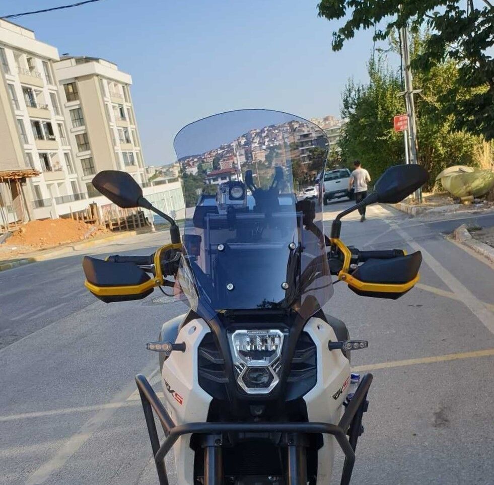 MOTOCAM RKS SVT 650 X Ön Cam 2023-2026 Model 50cm Füme Renkli 4mm UZUN