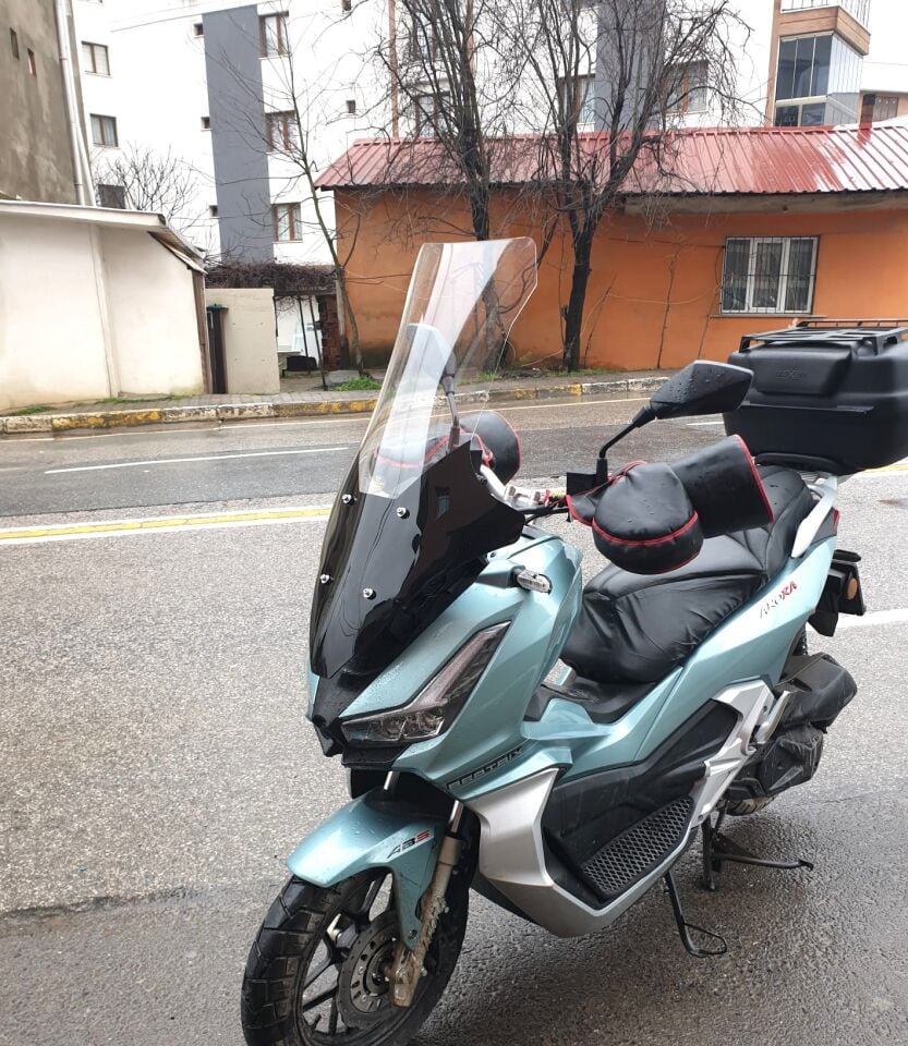 MOTOCAM Arora Beatrix 150 Ön Cam 2023-2026 Model 78cm Şeffaf Renkli 4mm UZUN