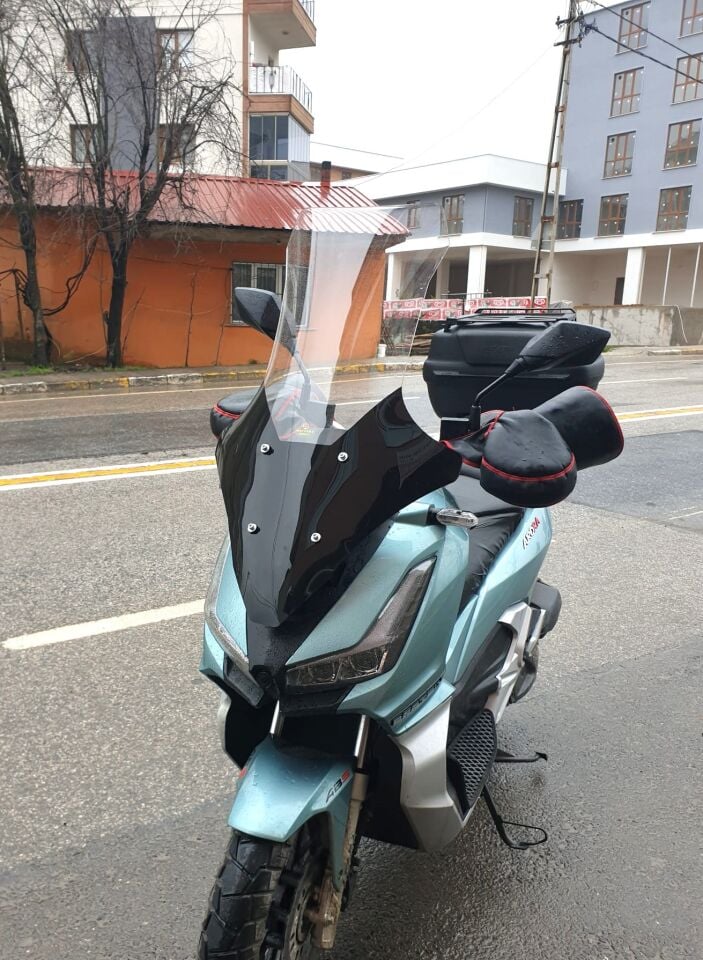 MOTOCAM Arora Beatrix 150 Ön Cam 2023-2026 Model 78cm Şeffaf Renkli 4mm UZUN