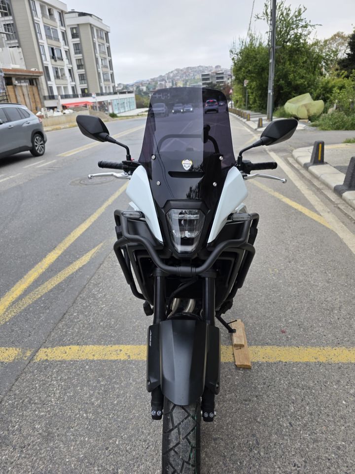 Honda NX 500 Ön Cam 2025 Model