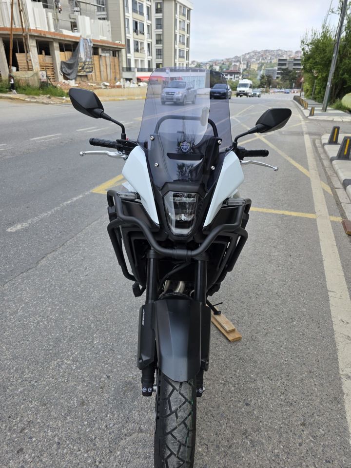 Honda NX 500 Ön Cam 2025 Model