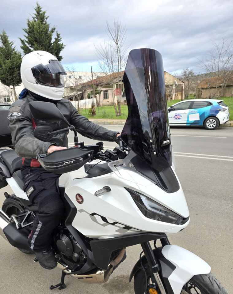 MOTOCAM Honda NT 1100 Ön Cam 2021-2024 Model 59cm Siyah Renkli 4mm İADE YOKTUR