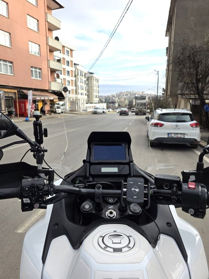 MOTOCAM Honda NT 1100 Ön Cam 2021-2024 Model 59cm Şeffaf Renkli 4mm