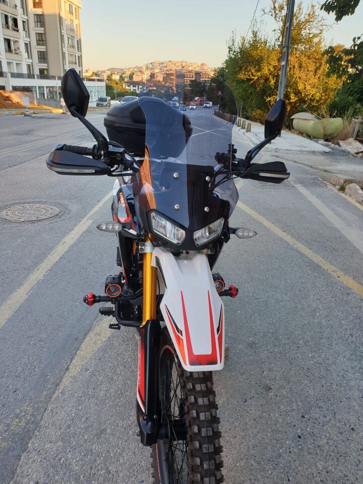 MOTOCAM Arora CR 250 Ön Cam 2025-2026 Model 55cm Füme Renkli 4mm