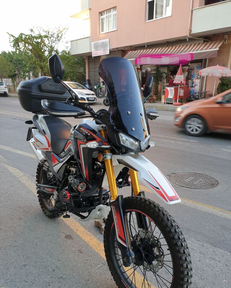 MOTOCAM Arora CR 250 Ön Cam 2025-2026 Model 55cm Siyah Renkli 4mm