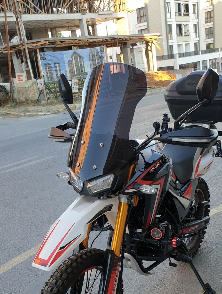 MOTOCAM Arora CR 250 Ön Cam 2025-2026 Model 55cm Siyah Renkli 4mm