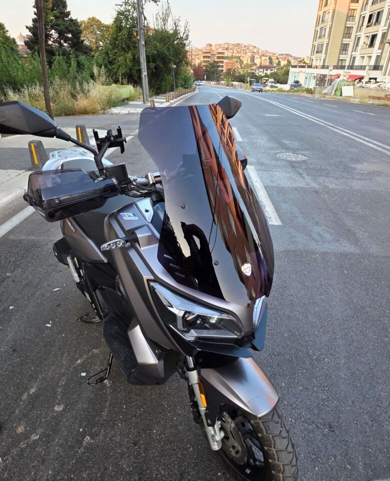 MOTOCAM RKS Reale 125 Ön Cam 2023-2026 Model 55cm Siyah Renkli 4mm KISA SPOR CAM