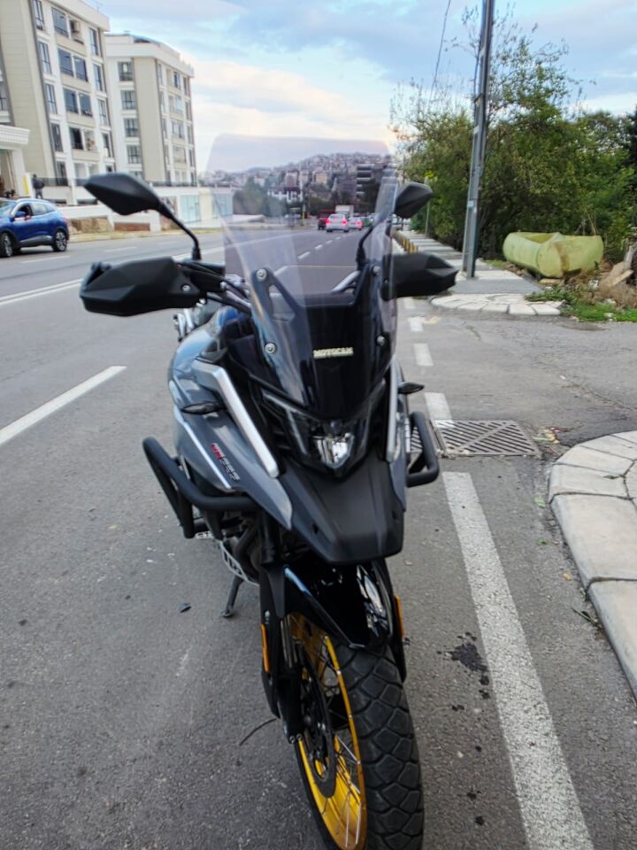 MOTOCAM Arora GS 525 Ön Cam 2022-2026 Model 51cm Füme Renkli 4mm