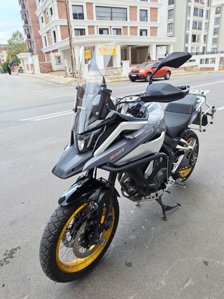 MOTOCAM Arora GS 525 Ön Cam 2022-2026 Model 51cm Şeffaf Renkli 4mm