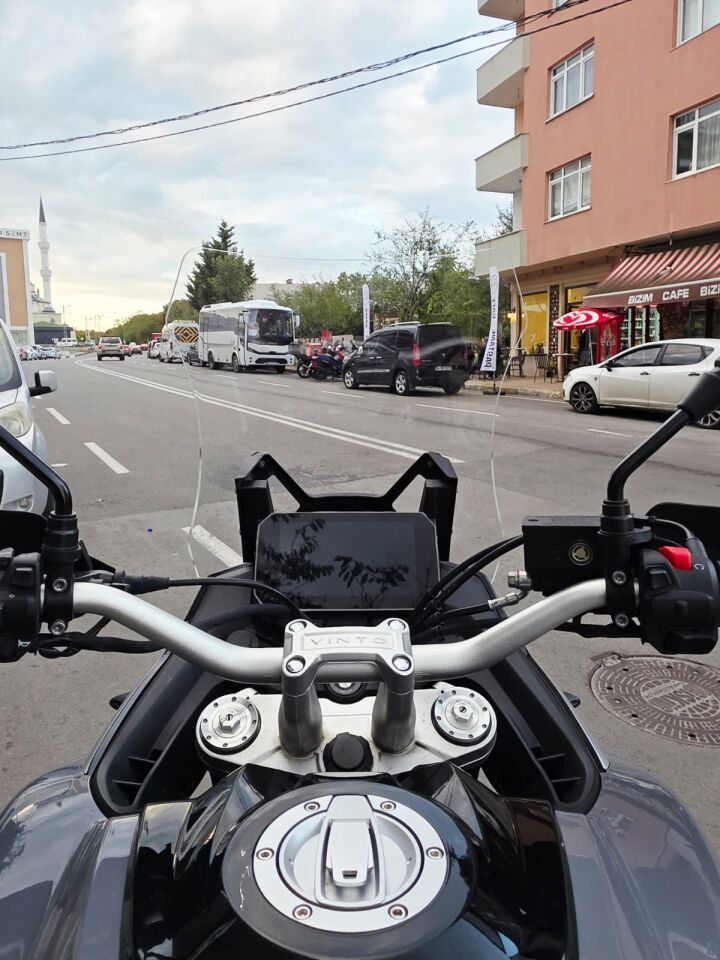 MOTOCAM Arora GS 525 Ön Cam 2022-2026 Model 51cm Şeffaf Renkli 4mm