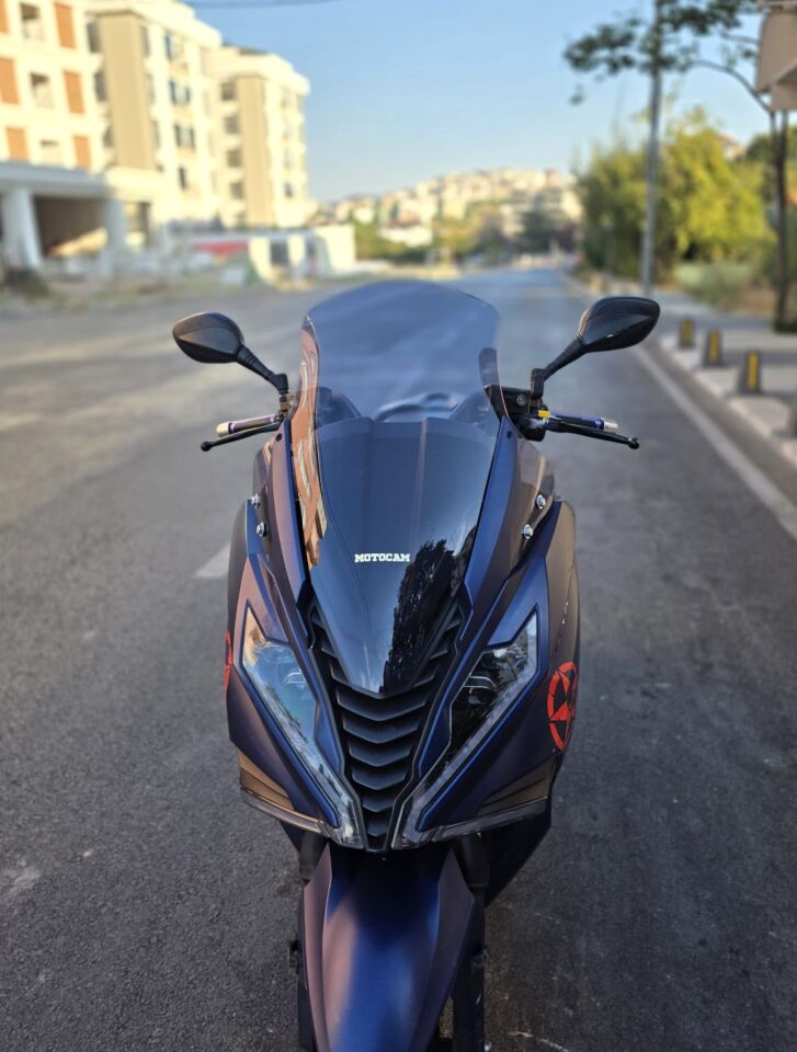 MOTOCAM Arora GT 125 Ön Cam 2023-2026 Model 65cm Füme Renkli 4mm ORİJİNAL BOYLU