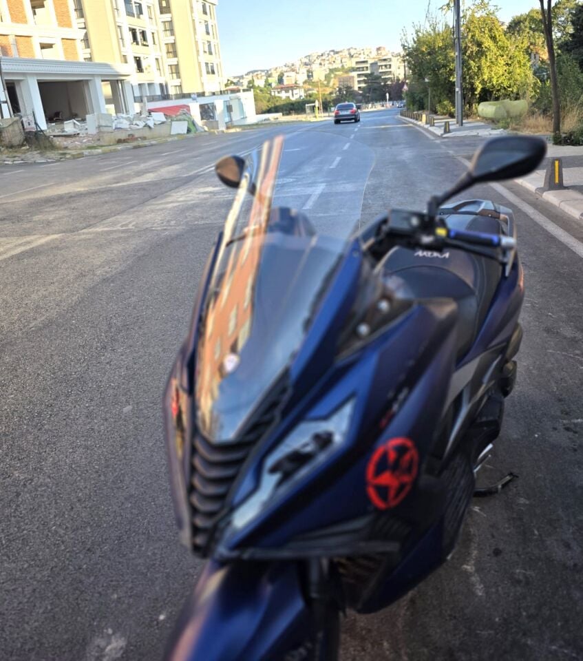 MOTOCAM Arora GT 125 Ön Cam 2023-2026 Model 65cm Şeffaf Renkli 4mm ORİJİNAL BOYLU